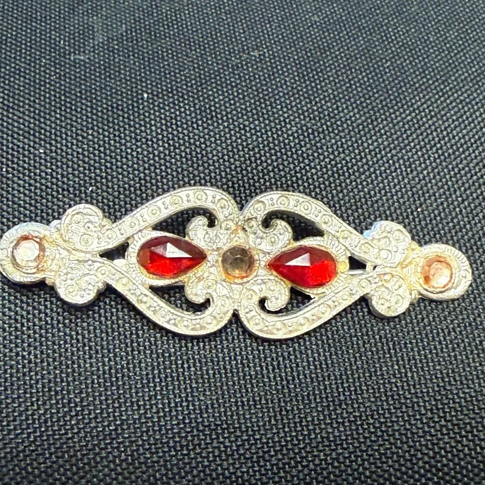 Vintage 1950s Napier Red Rhinestone Bar Brooch‎ Silver Tone Signed M555